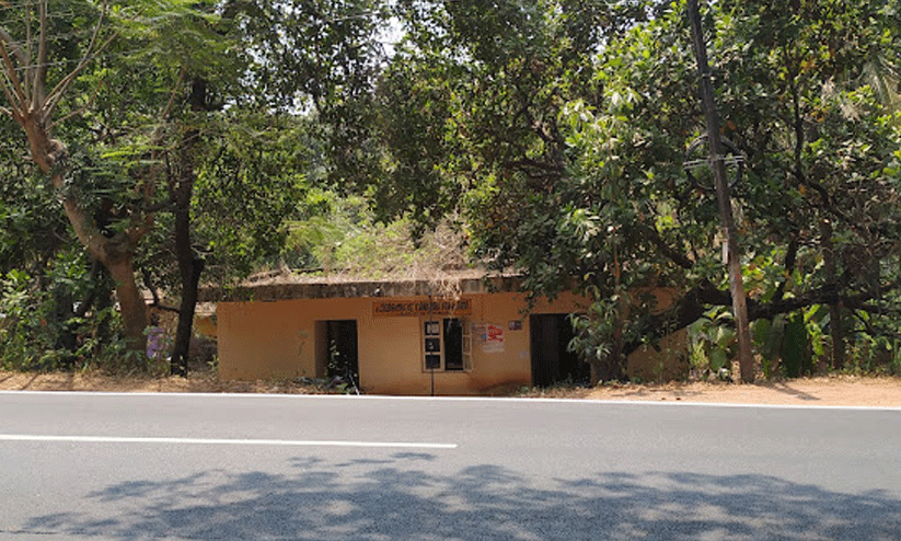 കോടികൾ വിലവരുന്ന സർക്കാർഭൂമി സ്വകാര്യവ്യക്തി സ്വന്തമാക്കിയെന്ന്  ഇ. ​ശ​ശി​ധ​ര​ൻ