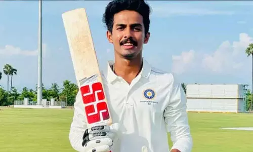 രോഹനും പ്രസാദിനും സെഞ്ച്വറി; മഹാരാഷ്ട്രക്കെതിരെ കേരളം മികച്ച സ്കോറിലേക്ക്