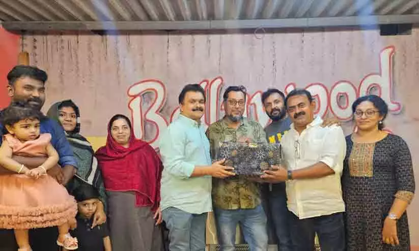 രാജൻ പള്ളിയത്തിന് യാത്രയയപ്പ് നൽകി രാജൻ പള്ളിയത്തിന് യാത്രയയപ്പ് നൽകി