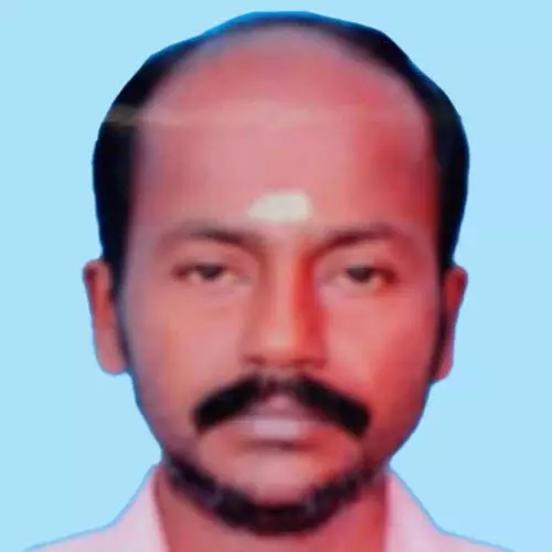 സ​ഹാ​യ​ത്തി​ന് കാ​ത്തു​നി​ൽ​ക്കാ​തെ ബാ​ല​ൻ യാ​ത്ര​യാ​യി