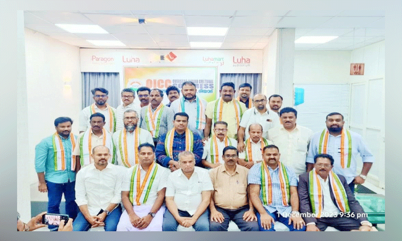 ആ​ല​പ്പു​ഴ ഒ.​ഐ.​സി.​സി ഭാ​ര​വാ​ഹി​ക​ള്‍ ചു​മ​ത​ല​യേ​റ്റു