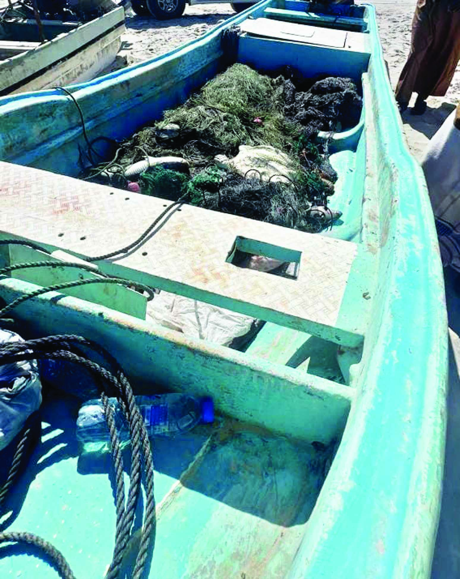 അ​ന​ധി​കൃ​ത മ​ത്സ്യ​ബ​ന്ധ​നം: നാ​ലു​പേ​ർ പി​ടി​യി​ൽ