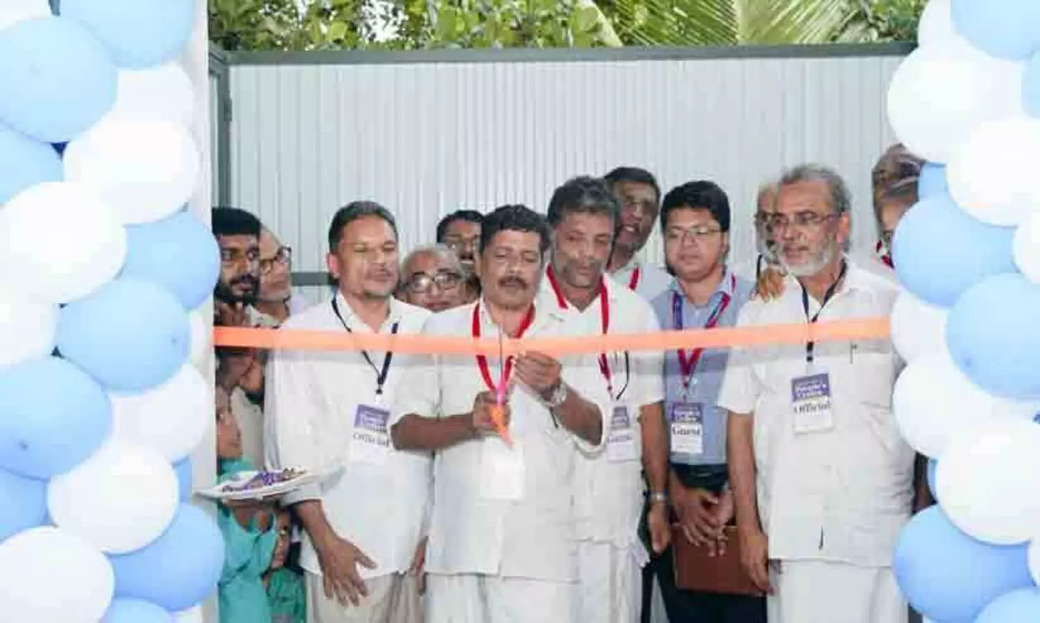 പീപ്പിള്‍സ് സെന്റര്‍ ഉദ്‌ഘാടനം ചെയ്‌തു