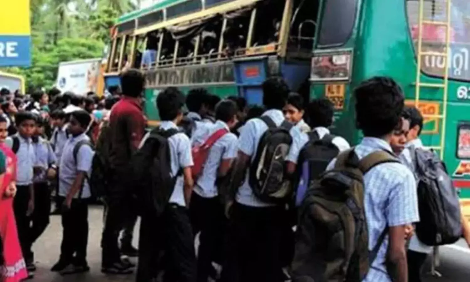 വിദ്യാര്‍ഥി യാത്രാ ഇളവ് ഗവേഷണ വിദ്യാർഥികള്‍ക്ക് പ്രായഭേദമന്യേ അനുവദിക്കണമെന്ന് എസ്.ഡി.പി.ഐ