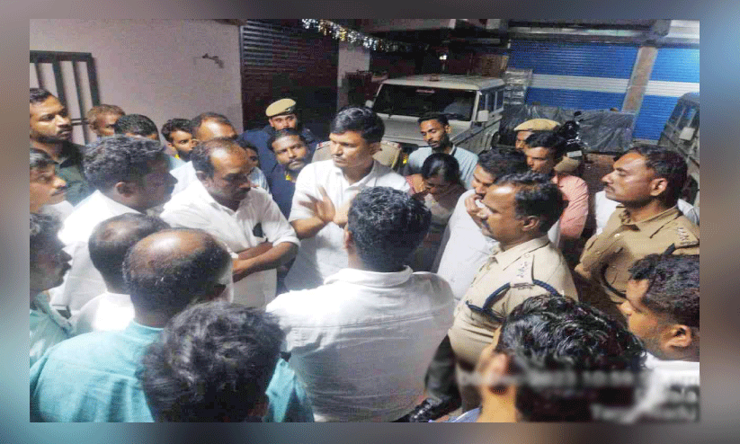 ദേവാല ടാർ മിക്സിങ് പ്ലാന്റ് തുറന്നതിൽ പ്രതിഷേധം ശക്തം