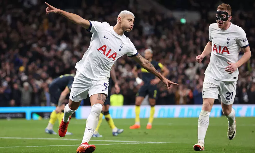 വെസ്റ്റ് ഹാമിന്‍റെ വലനിറച്ച് ഫുൾഹാം; റിച്ചാലിസണിന്‍റെ ഇരട്ടഗോളിൽ ടോട്ടൻഹാമിനും മിന്നുംജയം