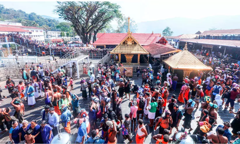 തിരുപ്പതി മോഡൽ പാളി; തീർഥാടകർ വലയുന്നു തിരുപ്പതി മോഡൽ പാളി; തീർഥാടകർ വലയുന്നു