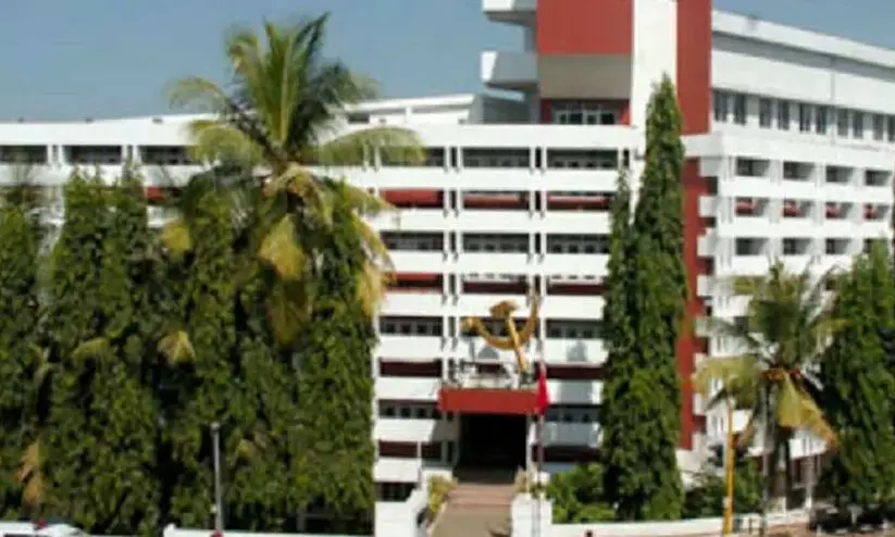 നവകേരള സദസ് അലങ്കോലമാക്കാന് കോണ്ഗ്രസ് നടത്തുന്ന അക്രമങ്ങള് അവസാനിപ്പിക്കണമെന്ന് സി.പി.എം നവകേരള സദസ് അലങ്കോലമാക്കാന് കോണ്ഗ്രസ് നടത്തുന്ന അക്രമങ്ങള് അവസാനിപ്പിക്കണമെന്ന് സി.പി.എം