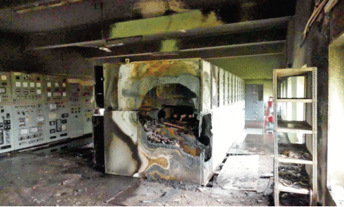 മ​റ്റ​ത്തൂ​ർ കു​ന്നി​ലെ കെ.​എ​സ്.​ഇ.​ബി സ​ബ്‌ സ്റ്റേ​ഷ​നി​ൽ പൊ​ട്ടി​ത്തെ​റി