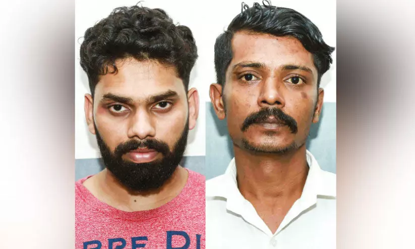 ബൈക്ക് യാത്രികനെ ഇടിച്ചിട്ട് 15 ലക്ഷം കവർന്ന കേസ്: സൂത്രധാരനടക്കം രണ്ടുപേർ അറസ്റ്റിൽ ബൈക്ക് യാത്രികനെ ഇടിച്ചിട്ട് 15 ലക്ഷം കവർന്ന കേസ്: സൂത്രധാരനടക്കം രണ്ടുപേർ അറസ്റ്റിൽ