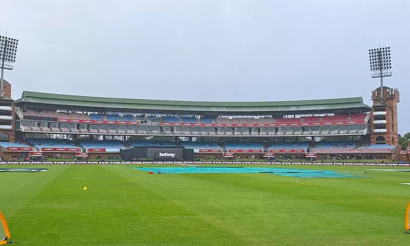 ടോസ് നേടിയ ദക്ഷിണാഫ്രിക്ക ഇന്ത്യയെ ബാറ്റിങ്ങിനയച്ചു; ബിഷ്ണോയിയും ശ്രേയസും കളിക്കില്ല ടോസ് നേടിയ ദക്ഷിണാഫ്രിക്ക ഇന്ത്യയെ ബാറ്റിങ്ങിനയച്ചു; ബിഷ്ണോയിയും ശ്രേയസും കളിക്കില്ല