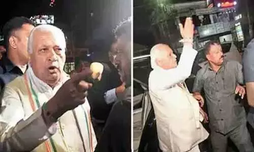 Governor, SFI protest Governor, SFI protest