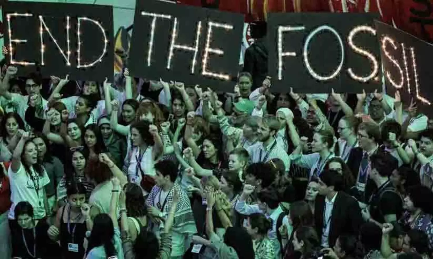 ഫോസിൽ ഇന്ധനങ്ങൾ ഉപയോഗിക്കില്ല; യു.എൻ കാലാവസ്ഥ ഉച്ചകോടിയിൽ പുതിയ കരാർ