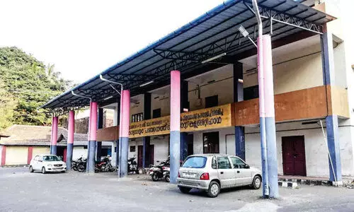 അവഗണനയിൽ കൊടുവായൂർ, കൊല്ലങ്കോട് ബസ് സ്റ്റാൻഡുകൾ അവഗണനയിൽ കൊടുവായൂർ, കൊല്ലങ്കോട് ബസ് സ്റ്റാൻഡുകൾ