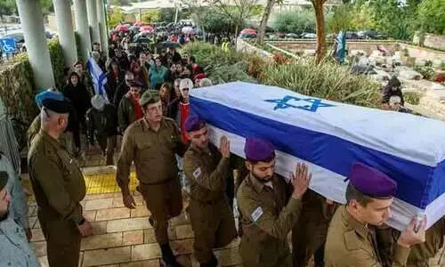 ബന്ദിക​ളെ ജീ​വനോടെ വേണോ? എങ്കിൽ യുദ്ധം നിർത്തണം, ഇനി ചർച്ച ഇല്ല -ഹമാസ്