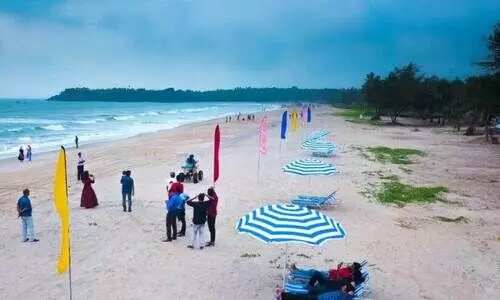 ബേ​ക്ക​ൽ റെ​ഡ്​​മൂ​ൺ പാ​ർ​ക്ക്