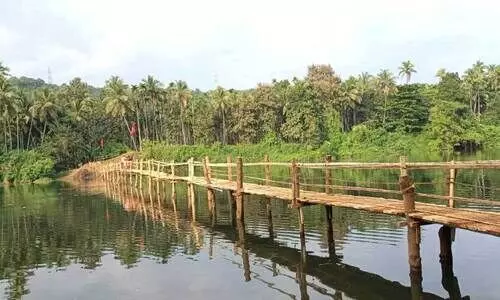 നി​ർ​മാ​ണം പൂ​ർ​ത്തി​യാ​യ ചെ​റു​പ്പ​ക്കോ​ട് ന​ട​പ്പാ​ലം