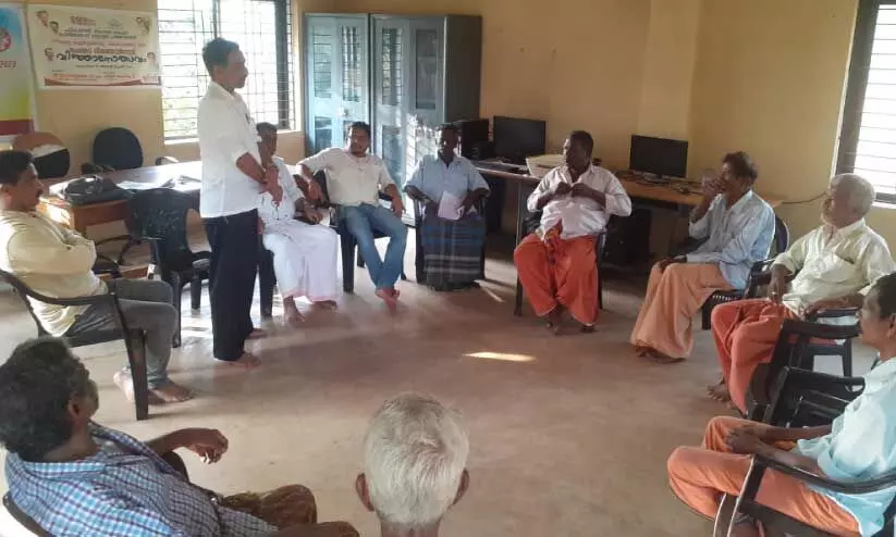 ചെ​ങ്ങ​റ ആ​ക്ഷ​ൻ ക​മ്മി​റ്റി യോ​ഗ​ത്തി​ൽ​നി​ന്ന്