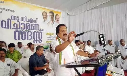 എലത്തൂർ നിയോജക മണ്ഡലം യു.ഡി.എഫ് വിചാരണ സദസ്സ് രമേശ് ചെന്നിത്തല ഉദ്ഘാടനം ചെയ്യുന്നു