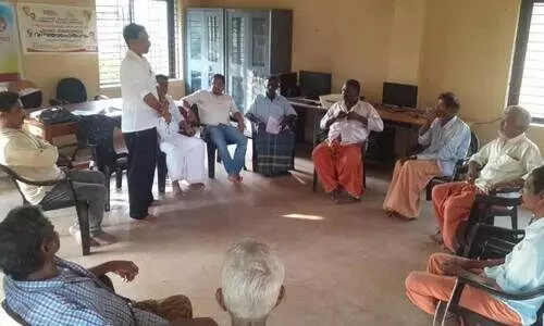 ചെങ്ങറ ആക്ഷൻ കമ്മിറ്റി യോഗത്തിൽനിന്ന് ചെങ്ങറ ആക്ഷൻ കമ്മിറ്റി യോഗത്തിൽനിന്ന്