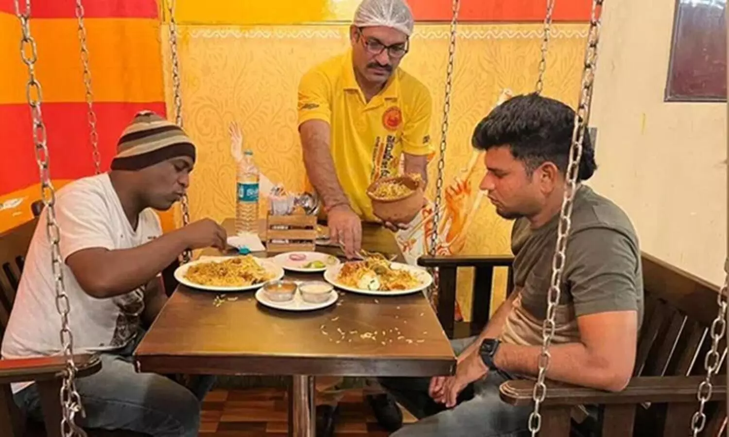 THIS Hyderabadi restaurant is offering Biryani for only Rs 2!