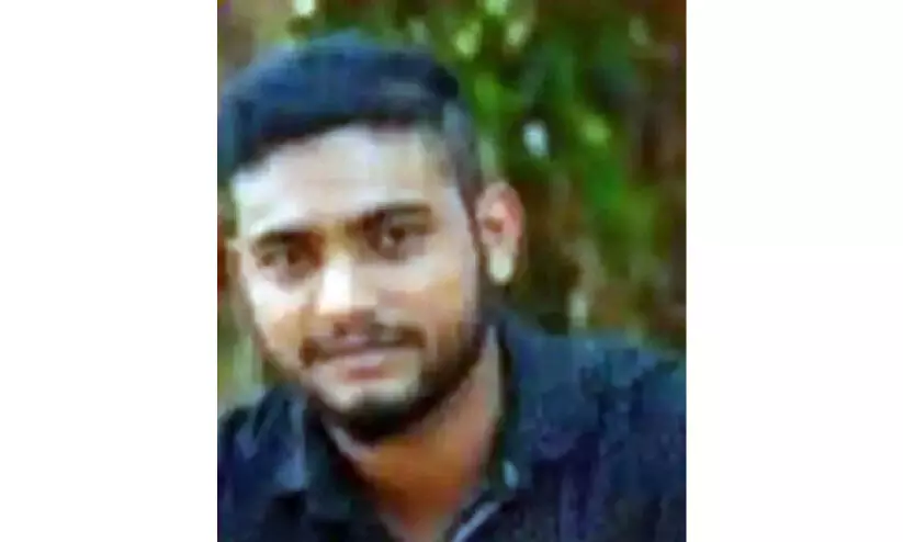 സ്കൂ​ൾ പ​രി​സ​ര​ത്ത് മ​ദ്യ​പാ​നം ചോ​ദ്യം ചെ​യ്ത യു​വാ​വി​നെ കു​ത്തി​ക്കൊ​ന്നു