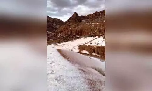 തബൂക്കിലെ മലനിരകളിൽ മഞ്ഞുവീഴ്ചയുണ്ടായപ്പോൾ തബൂക്കിലെ മലനിരകളിൽ മഞ്ഞുവീഴ്ചയുണ്ടായപ്പോൾ