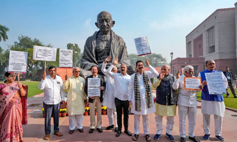 ബെളഗാവി സംഭവം രാഷ്ട്രീയ ആയുധമാക്കാൻ ബി.ജെ.പി ബെളഗാവി സംഭവം രാഷ്ട്രീയ ആയുധമാക്കാൻ ബി.ജെ.പി