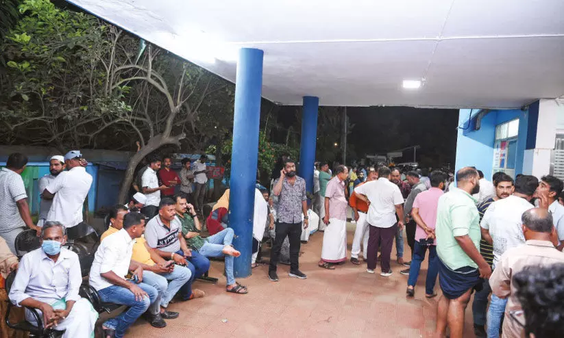 തസ്നീമയും മക്കളും പറന്നിറങ്ങി, മരണത്തിലേക്ക്... തസ്നീമയും മക്കളും പറന്നിറങ്ങി, മരണത്തിലേക്ക്...