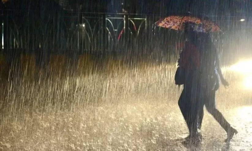 അതിശക്തമായ മഴക്ക് സാധ്യത അതിശക്തമായ മഴക്ക് സാധ്യത