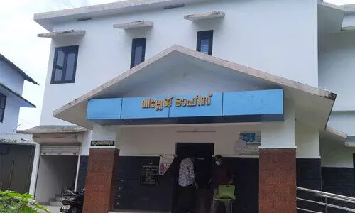 തിരൂരിൽ പുതിയ സ്മാർട്ട് വില്ലേജ് ഓഫിസിന് സ്ഥലം അനുവദിച്ചു തിരൂരിൽ പുതിയ സ്മാർട്ട് വില്ലേജ് ഓഫിസിന് സ്ഥലം അനുവദിച്ചു