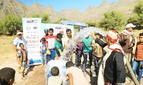 കു​വൈ​ത്ത് റി​ലീ​ഫ് സൊ​സൈ​റ്റി യ​മ​നി​ൽ ആരംഭിച്ച ജ​ല​പ​ദ്ധ​തി ഉ​ദ്ഘാ​ട​നം ചെയ്തപ്പോൾ