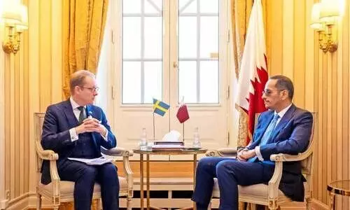 സ്വീ​ഡി​ഷ് വി​ദേ​ശ​കാ​ര്യ മ​ന്ത്രി തോ​ബി​യാ​സ് ബി​ൽ​സ്റ്റോ​മു​മാ​യി കൂ​ടി​ക്കാ​ഴ്ച ന​ട​ത്തു​ന്ന ഖ​ത്ത​ർ പ്ര​ധാ​ന​മ​ന്ത്രി ശൈ​ഖ് മു​ഹ​മ്മ​ദ്  ബി​ൻ അ​ബ്ദു​ൽ റ​ഹ്മാ​ൻ ആ​ൽ​ഥാ​നി