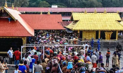 കുട്ടികൾക്ക് പ്രത്യേക ദർശന സൗകര്യം ഒരുക്കുമെന്ന് ദേവസ്വം ബോർഡ്