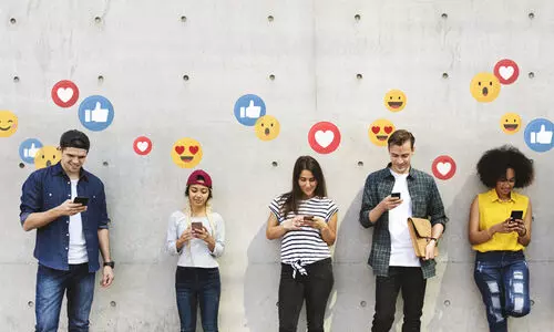 ‘കൗമാരക്കാർ ‘സോഷ്യൽ മീഡിയ’ ഉപയോഗിക്കേണ്ട’..! നിരോധിക്കാനൊരുങ്ങി റിഷി സുനക് സർക്കാർ