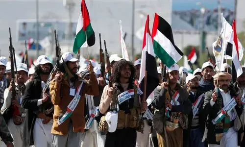 യ​മ​നെ ആ​ക്ര​മി​ച്ചാ​ൽ വി​വ​ര​മ​റി​യു​മെ​ന്ന് ഹൂ​തി​ക​ൾ