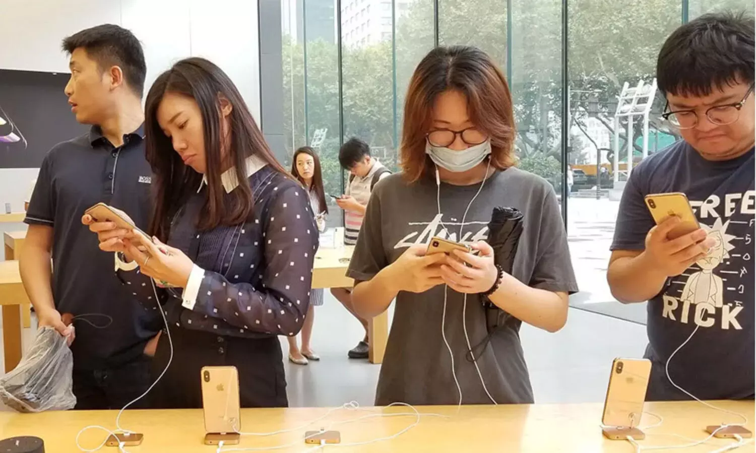 ‘ജോലി സ്ഥലത്തേക്ക് ഐഫോൺ കൊണ്ടുവരരുത്’ - ജീവനക്കാരോട് ചൈനീസ് കമ്പനികൾ