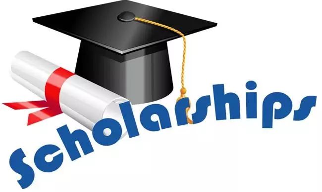 ഗസ്സ വിദ്യാർഥികൾക്ക് സ്കോളർഷിപ്പുമായി യു.എ.ഇ യൂനിവേഴ്സിറ്റി ഗസ്സ വിദ്യാർഥികൾക്ക് സ്കോളർഷിപ്പുമായി യു.എ.ഇ യൂനിവേഴ്സിറ്റി