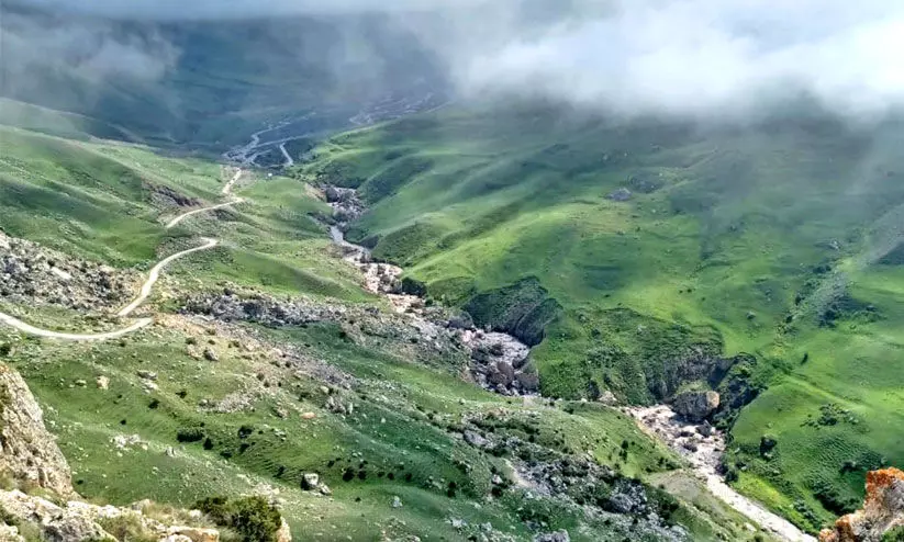 ഖിനാലിക്; അസർബൈജാനിലെ മഞ്ഞു താഴ്വര ഖിനാലിക്; അസർബൈജാനിലെ മഞ്ഞു താഴ്വര