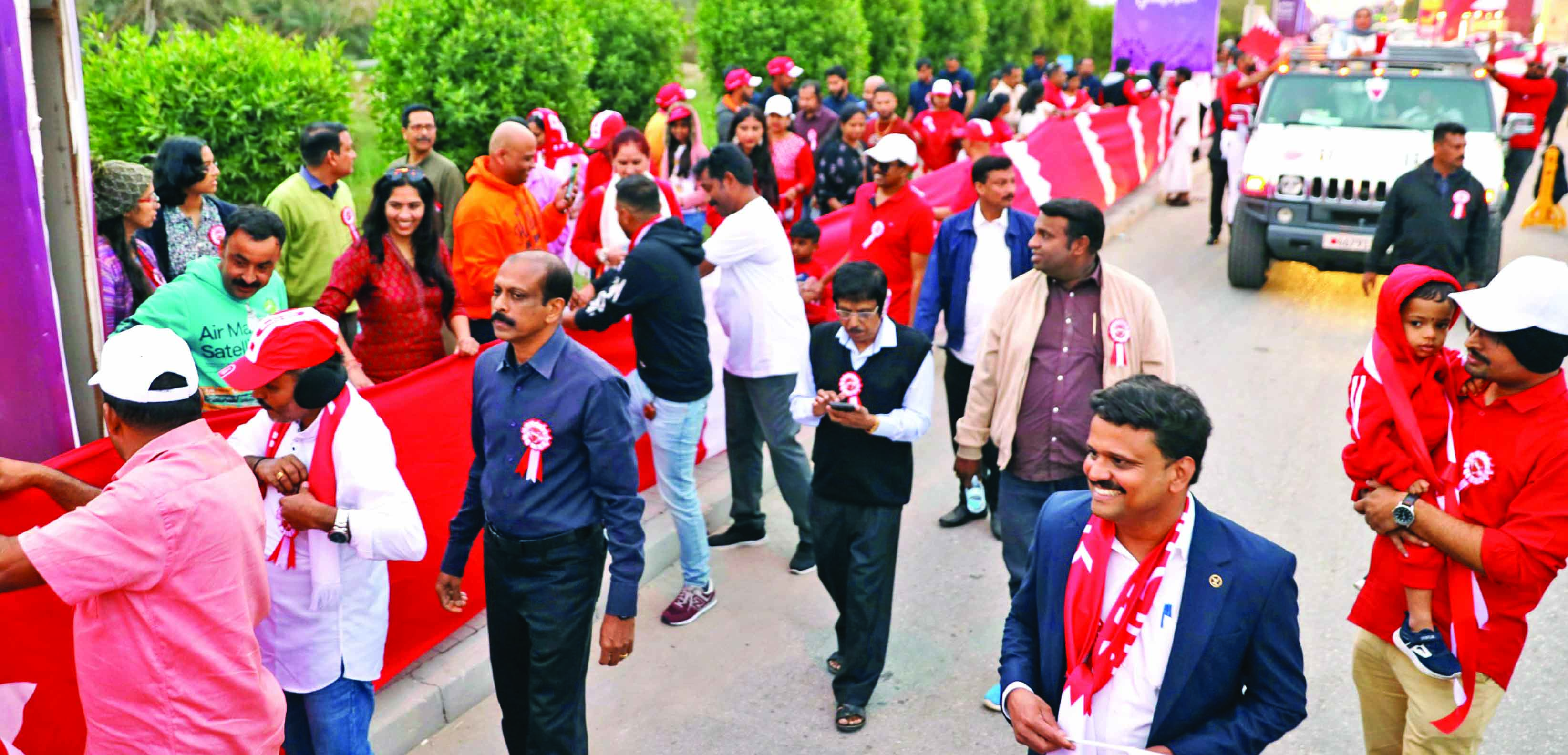 കിലോമീറ്റർ നീളത്തിൽ ബഹ്റൈൻ പതാക: ദേശീയദിനം ആഘോഷിച്ച് എസ്.എൻ.സി.എസ് കിലോമീറ്റർ നീളത്തിൽ ബഹ്റൈൻ പതാക: ദേശീയദിനം ആഘോഷിച്ച് എസ്.എൻ.സി.എസ്