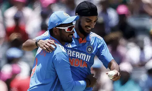 എറിഞ്ഞിട്ട് അർഷ്ദീപും ആവേശ് ഖാനും; ദക്ഷിണാഫ്രിക്ക 116ന് പുറത്ത്