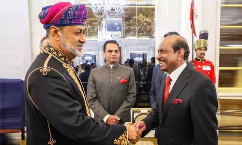 ഒമാനിൽ പ്രവർത്തനം വിപുലീകരിക്കാൻ ലുലു ഗ്രൂപ്പ്; എം.എ. യൂസഫലി സുൽത്താനുമായി കൂടിക്കാഴ്ച നടത്തി