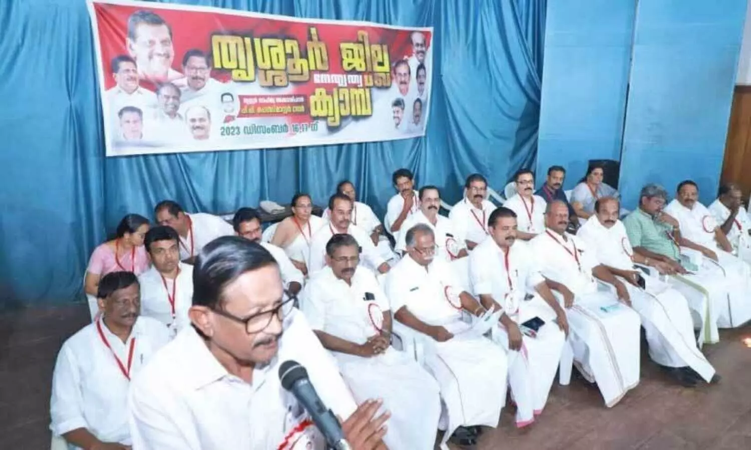 കേ​ര​ള കോ​ൺ​ഗ്ര​സ് ജി​ല്ല ക്യാ​മ്പ് സാ​ഹി​ത്യ അ​ക്കാ​ദ​മി​യി​ൽ വ​ർ​ക്കി​ങ് ചെ​യ​ർ​മാ​നും  മു​ൻ കേ​ന്ദ്ര​മ​ന്ത്രി​യു​മാ​യ അ​ഡ്വ. പി.​സി. തോ​മ​സ് ഉ​ദ്ഘാ​ട​നം ചെ​യ്യു​ന്നു