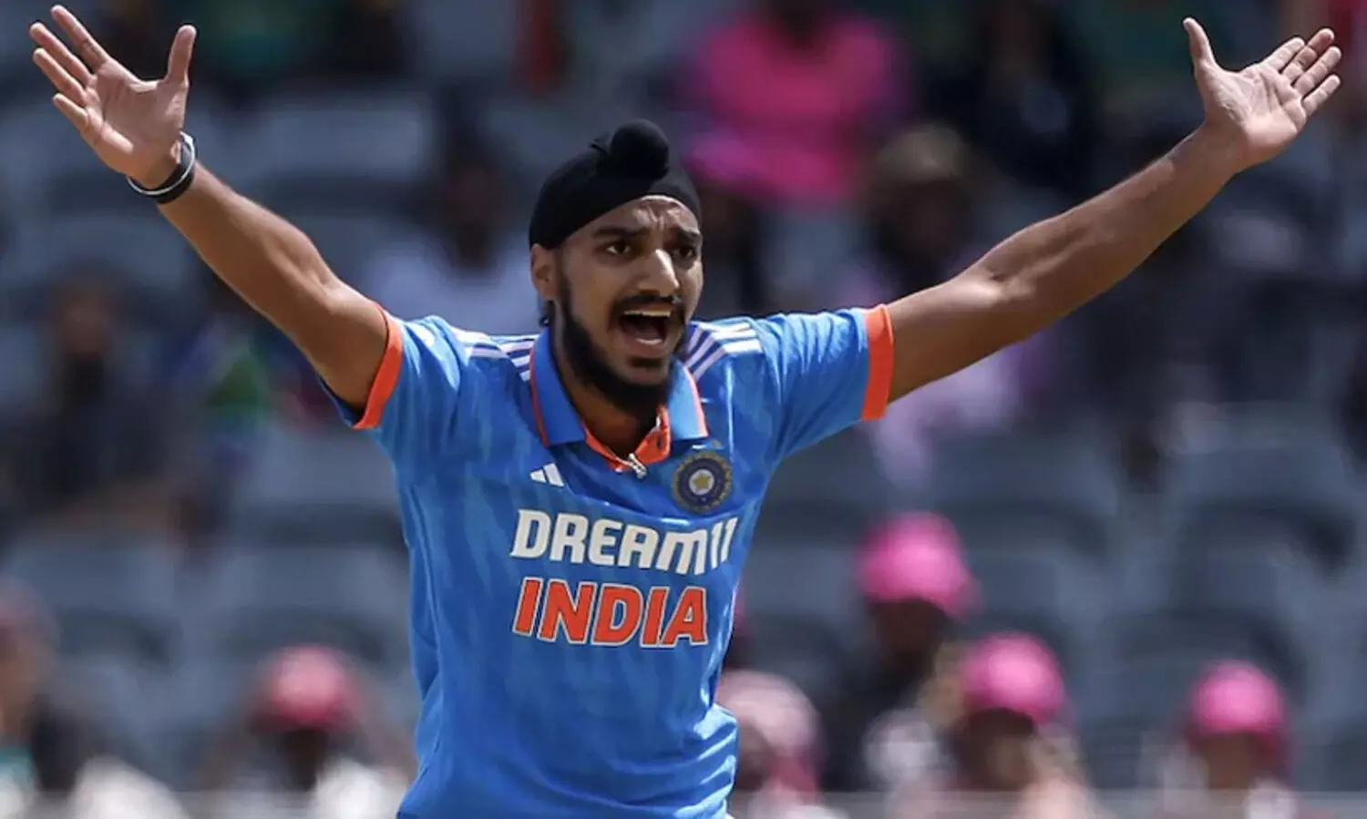 ദക്ഷിണാഫ്രിക്കക്കെതിരായ അഞ്ച് വിക്കറ്റ് നേട്ടം​; അർഷ്ദീപിന്   സ്വന്തമായത് അപൂർവ റെക്കോഡ്