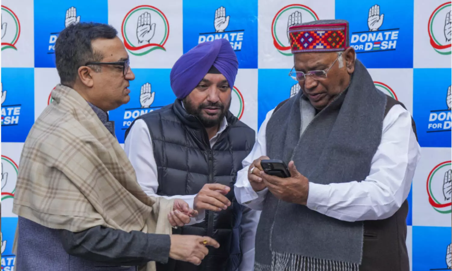 ജനങ്ങളിൽനിന്ന് സംഭാവന തേടി കോൺഗ്രസ്