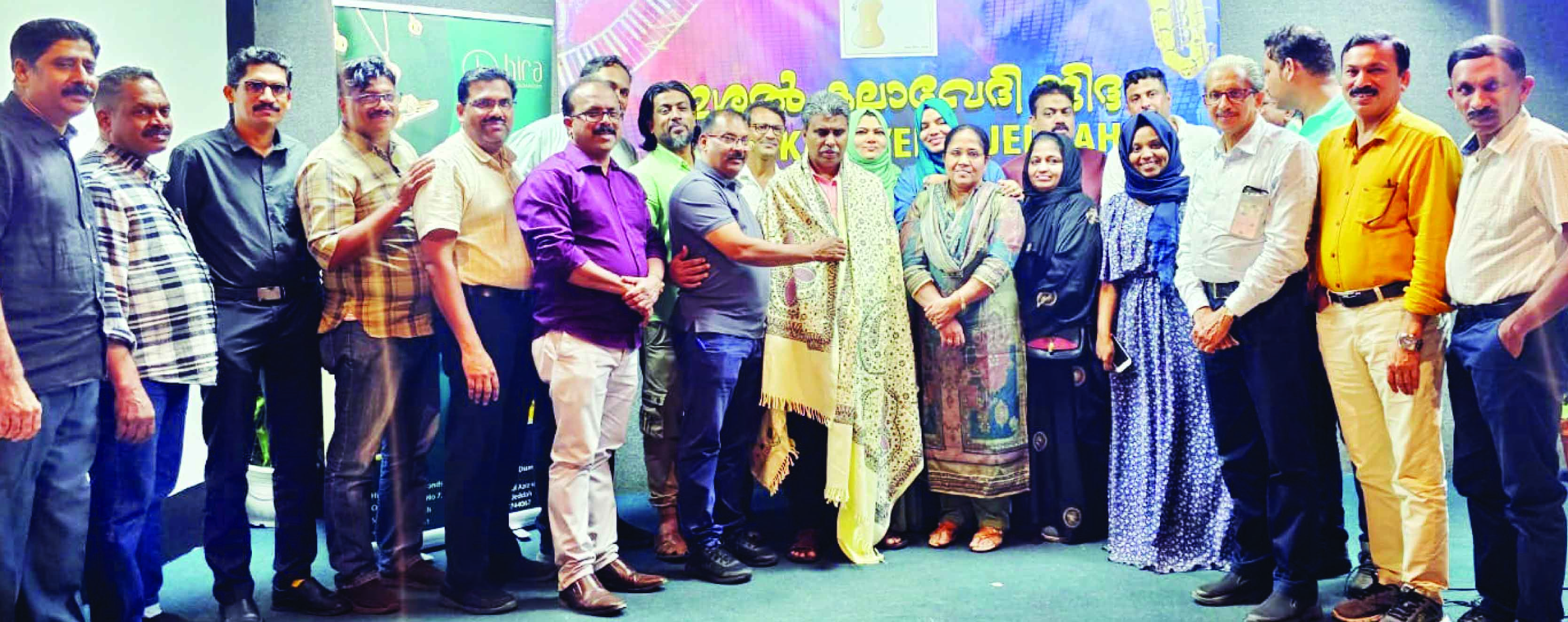 ഹാരിസ് വളാഞ്ചേരിക്കും മുഹമ്മദ് പാട്ടുകാരനും ഇശൽ കലാവേദിയുടെ സ്വീകരണം ഹാരിസ് വളാഞ്ചേരിക്കും മുഹമ്മദ് പാട്ടുകാരനും ഇശൽ കലാവേദിയുടെ സ്വീകരണം