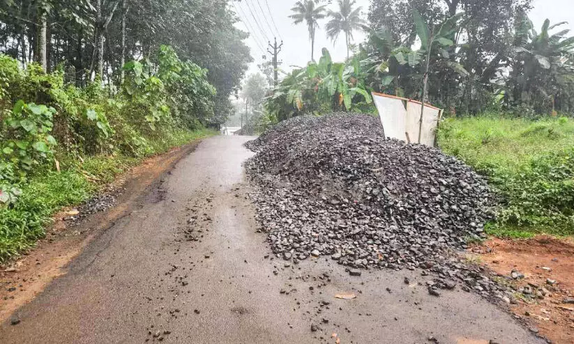 ഫണ്ടുണ്ട്, ടെൻഡറുമായി; പ്രവൃത്തി മാത്രം തുടങ്ങിയില്ല ഫണ്ടുണ്ട്, ടെൻഡറുമായി; പ്രവൃത്തി മാത്രം തുടങ്ങിയില്ല
