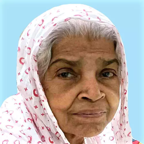 ആ​യി​ഷ ഹ​ജ്ജു​മ്മ