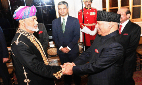 വ്യ​വ​സാ​യ പ്ര​മു​ഖ​രു​മാ​യി സു​ൽ​ത്താ​ൻ കൂ​ടി​ക്കാഴ്ച നടത്തി