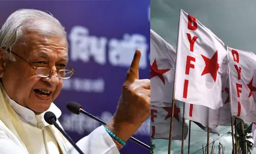 ഗവർണർക്കെതിരെ 2000 കേന്ദ്രങ്ങളിൽ ഡി.വൈ.എഫ്.ഐ പ്രതിഷേധം